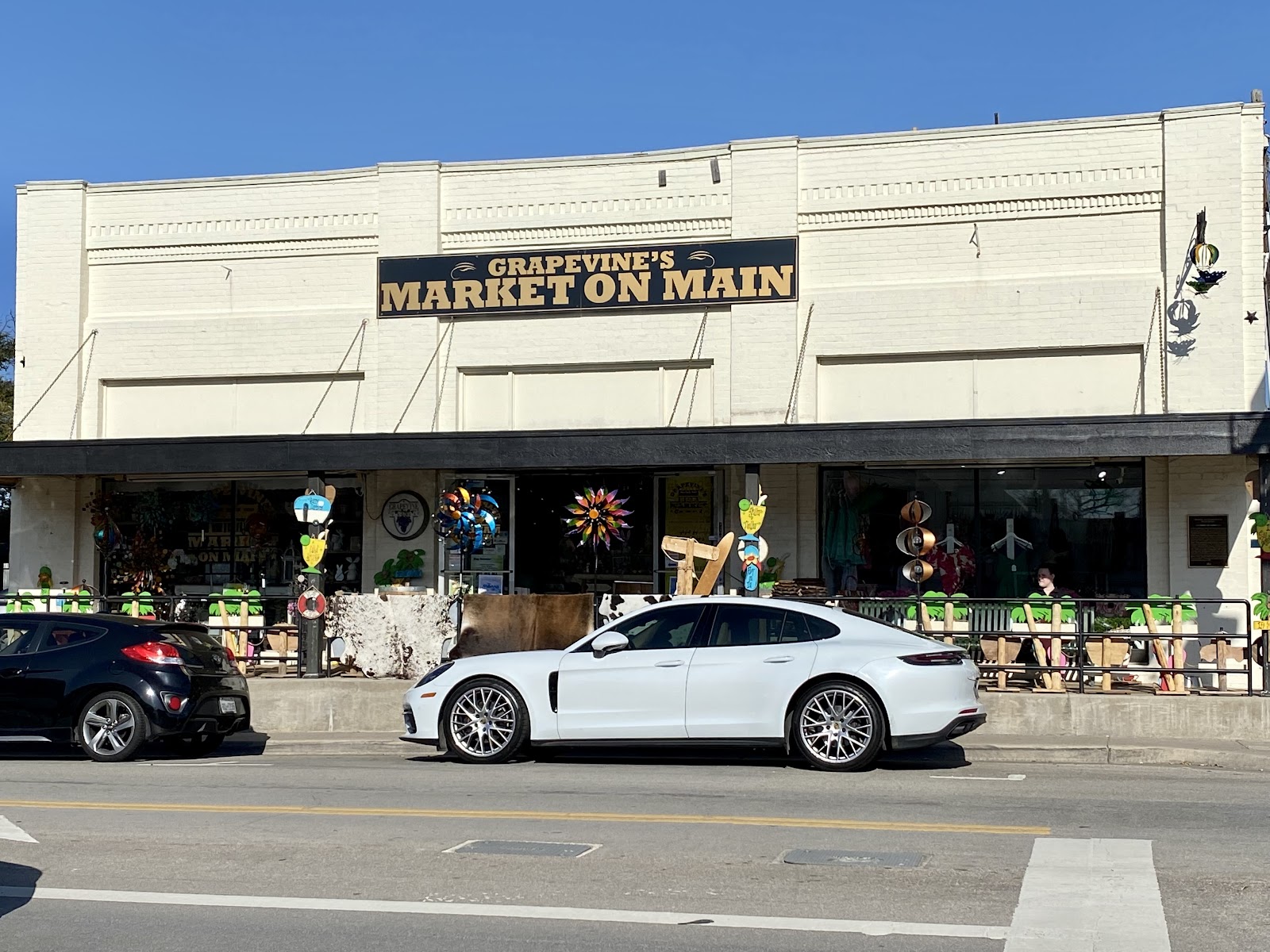 Grapevine's Market on Main