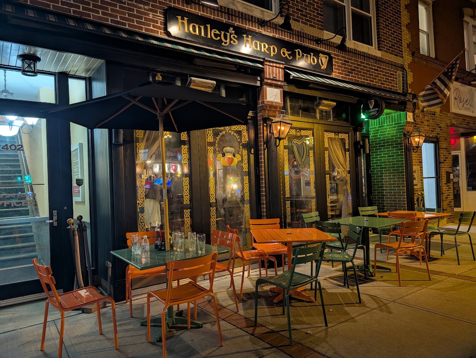 Hailey's Harp & Pub