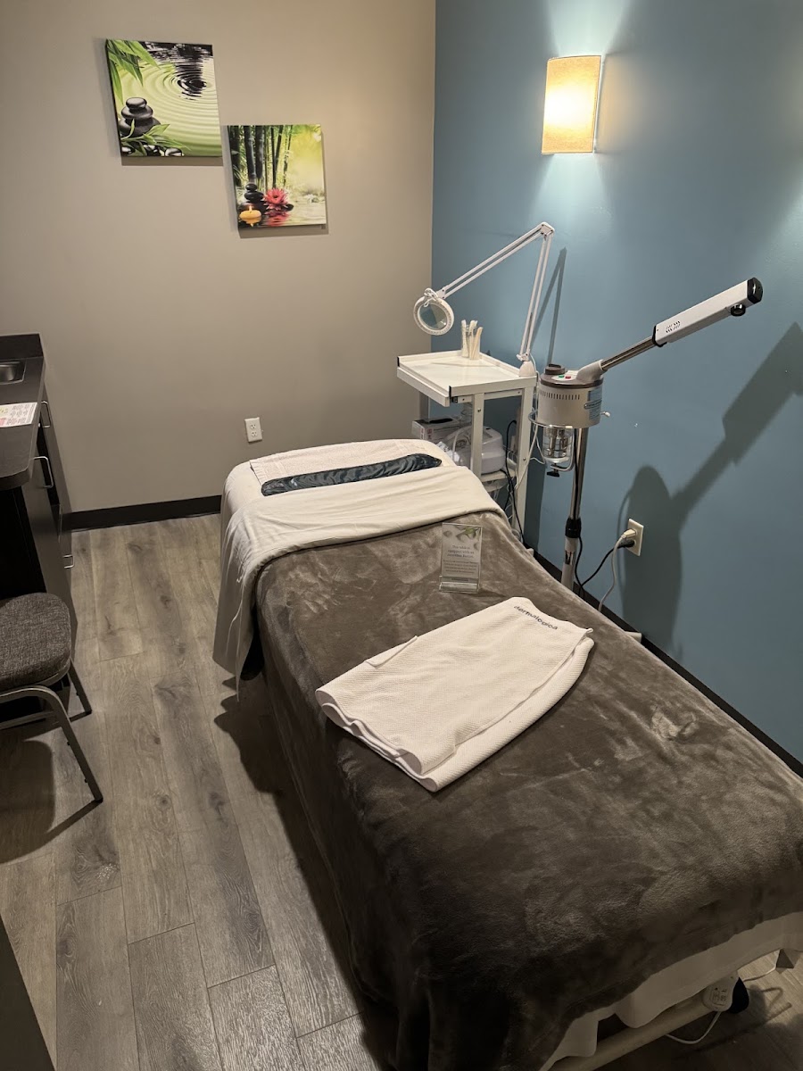 Hand & Stone Massage and Facial Spa