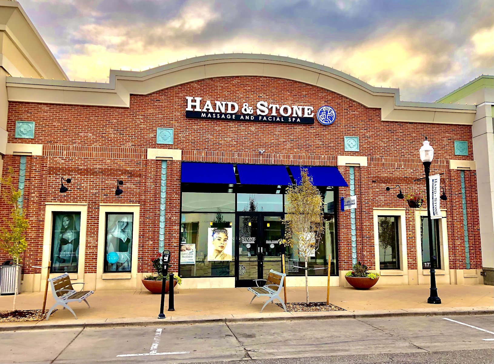 Hand & Stone Massage and Facial Spa