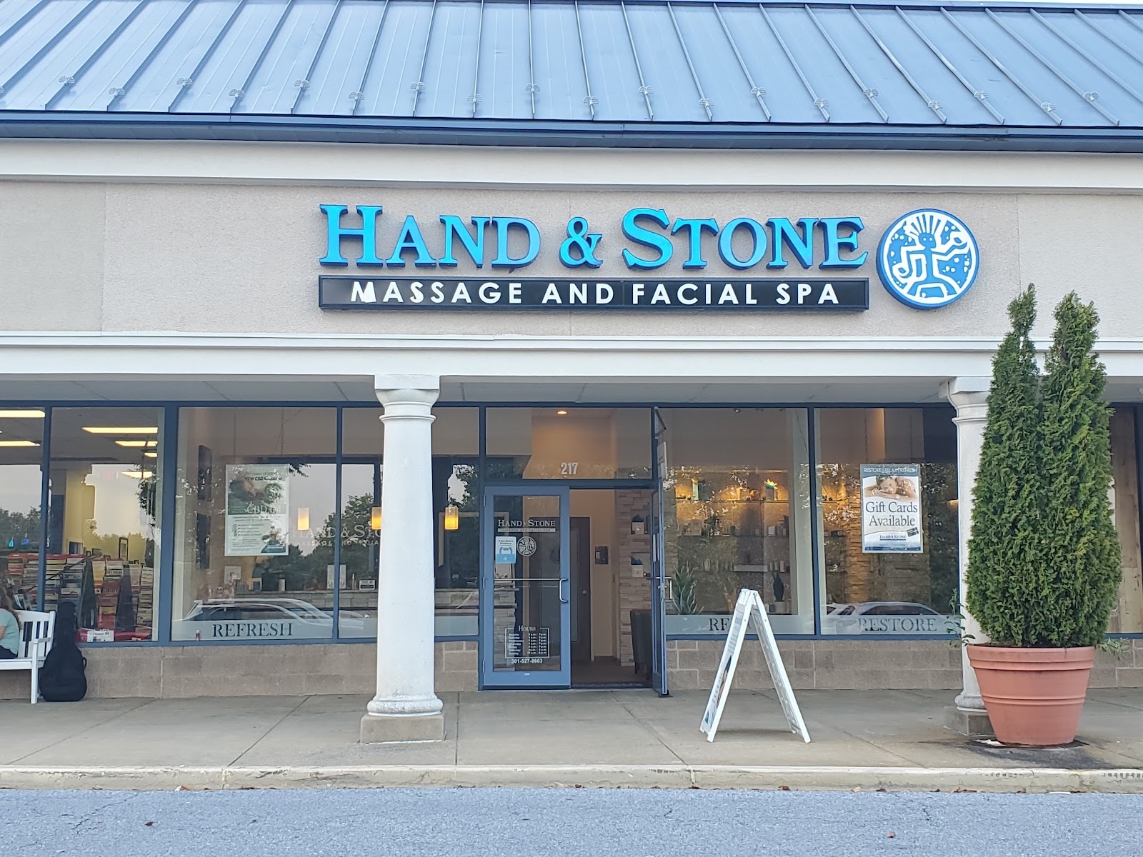 Hand & Stone Massage and Facial Spa