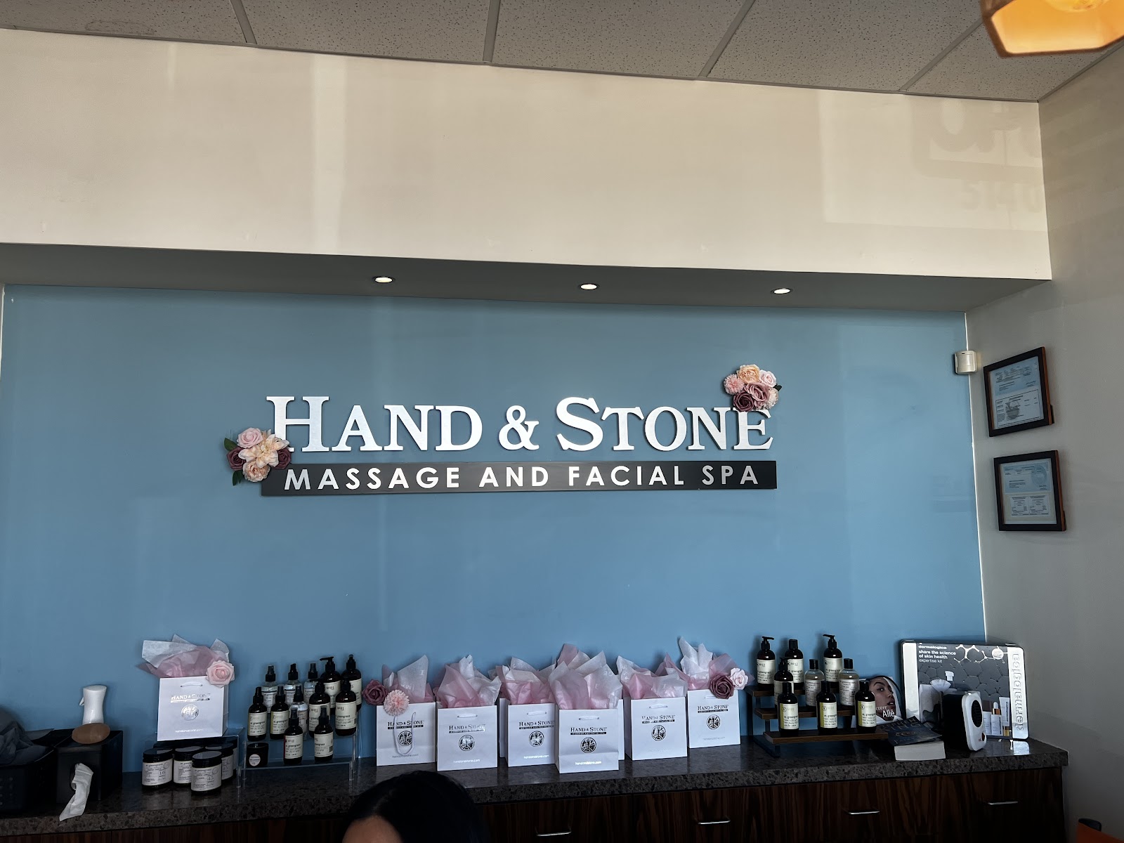 Hand & Stone Massage and Facial Spa