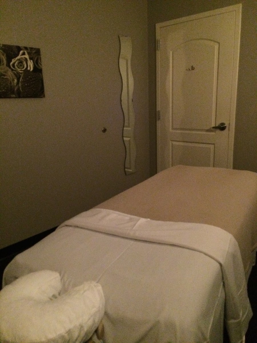 Hand & Stone Massage and Facial Spa