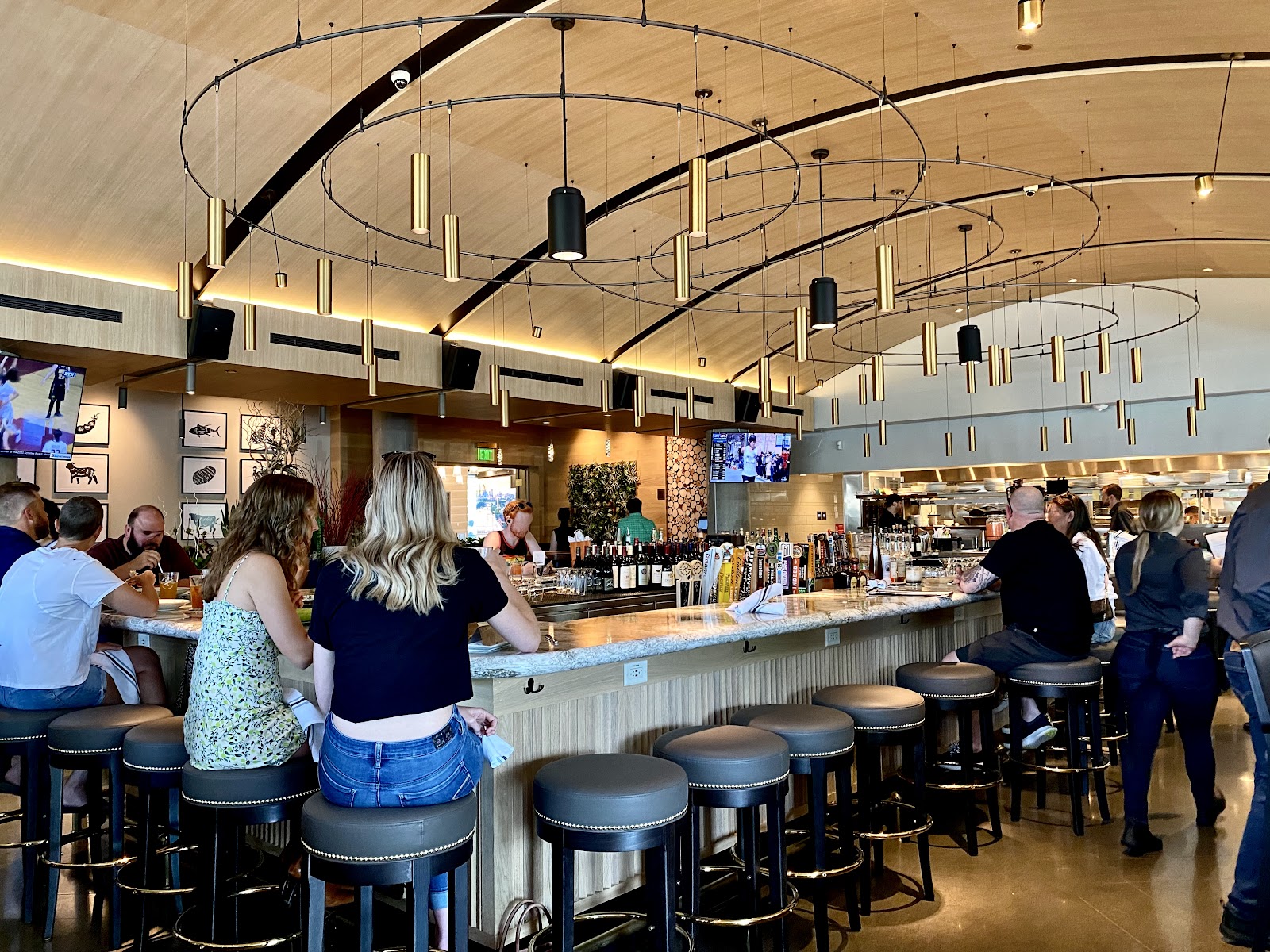 Hazelwood Food & Drink - St Louis Park