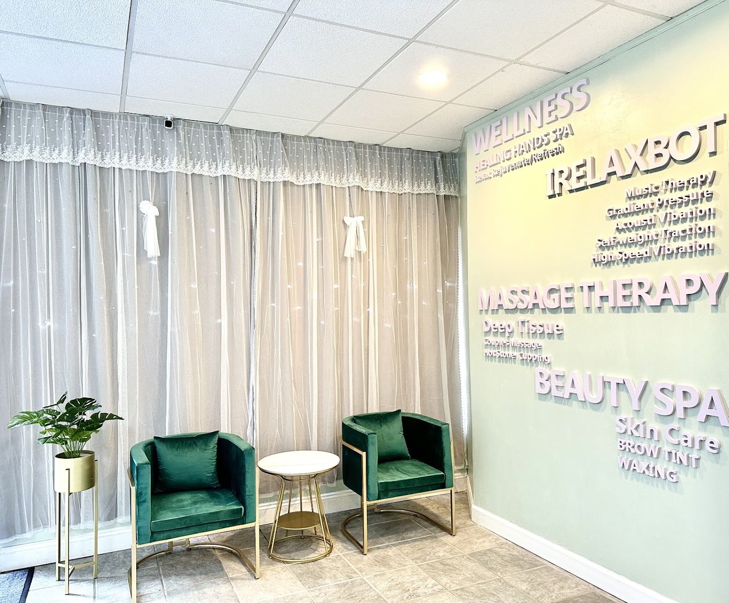 Healing Hands Spa - Novi