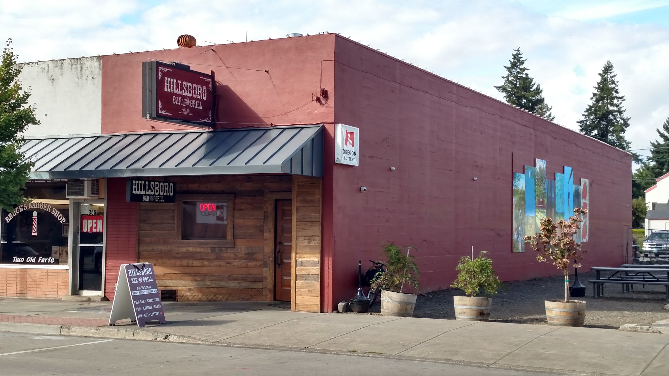 Hillsboro Bar and Grill