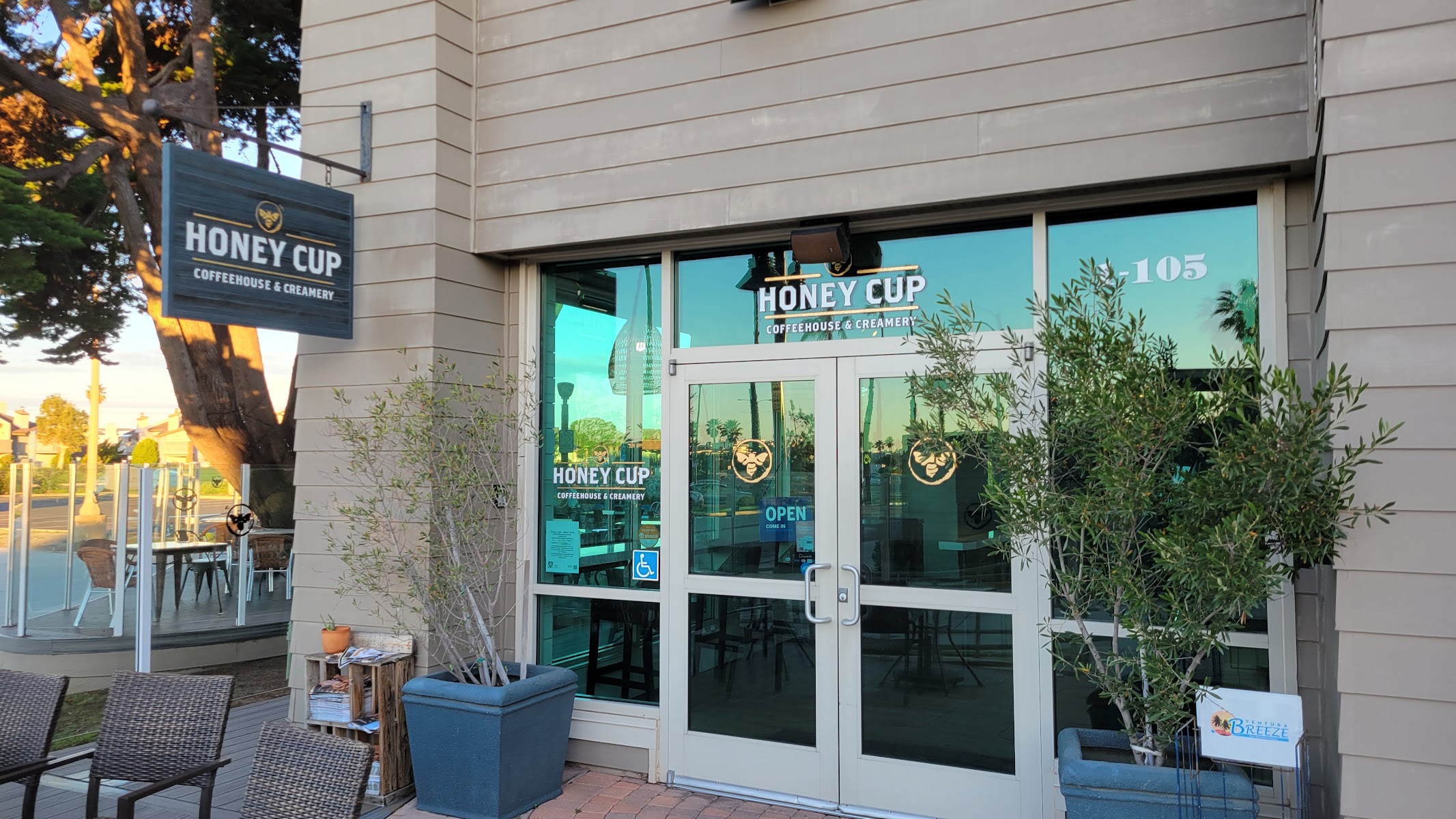Honey Cup Coffeehouse & Creamery