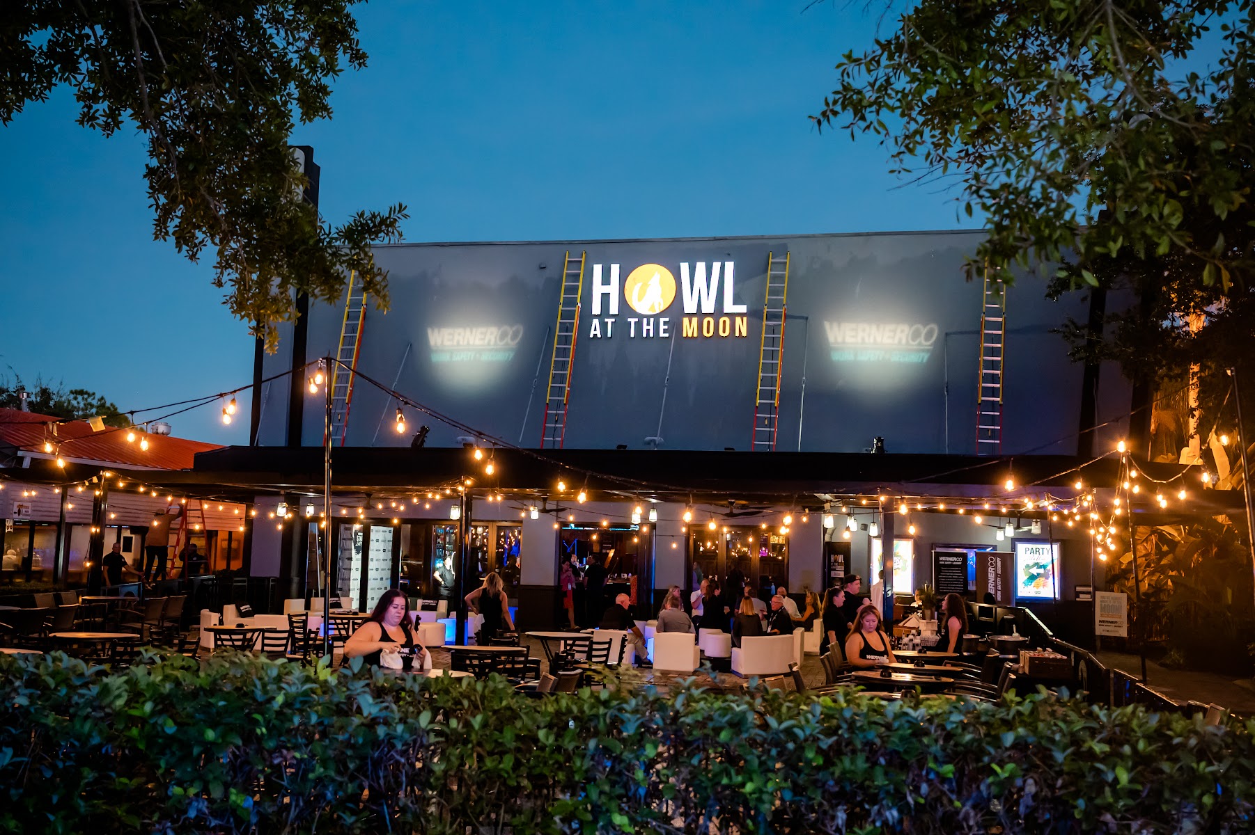 Howl at the Moon Indianapolis