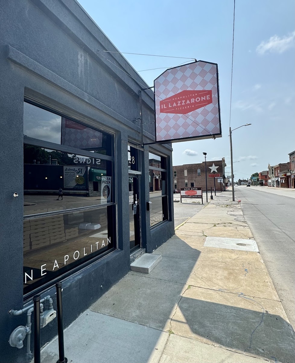 Il lazzarone Neapolitan pizzeria