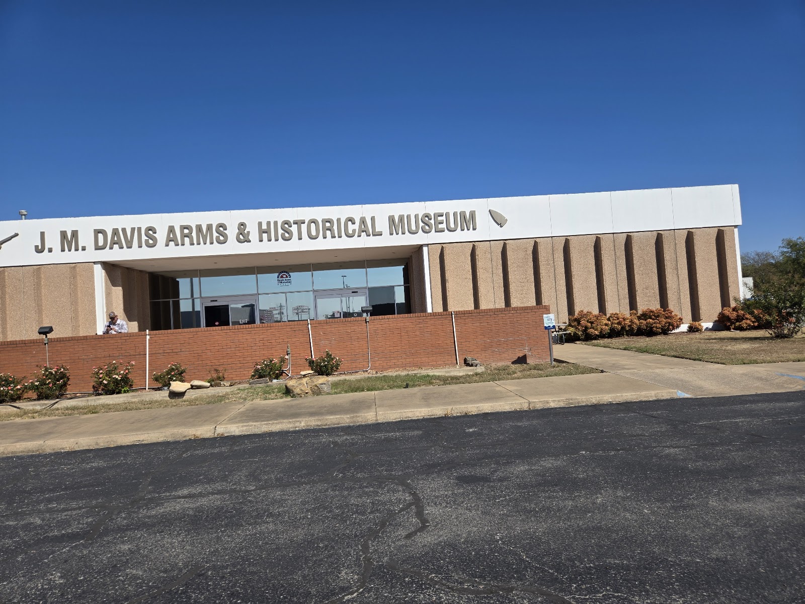 J.M. Davis Arms & Historical Museum