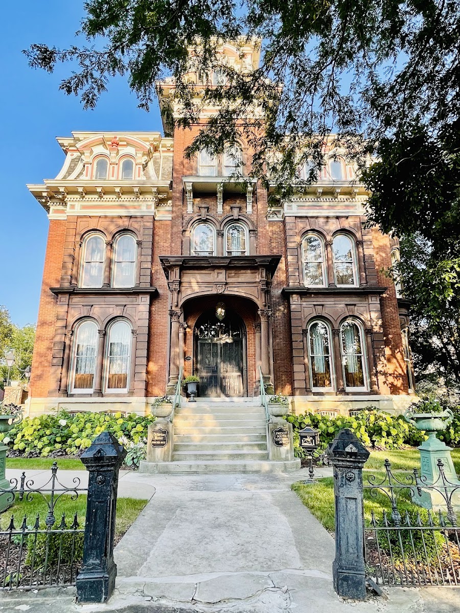 Jacob Henry Mansion