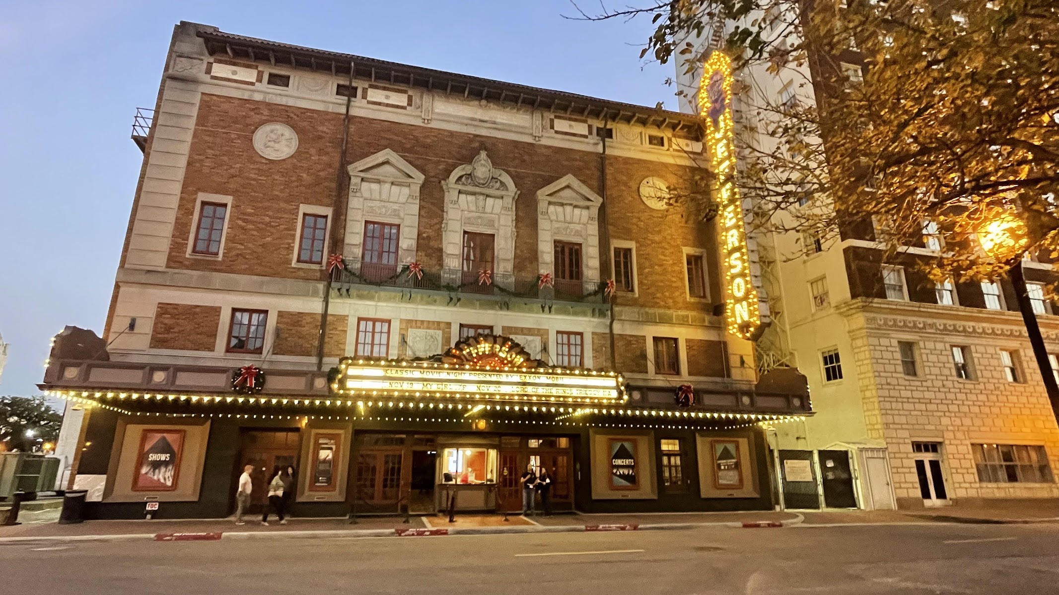 Jefferson Theatre