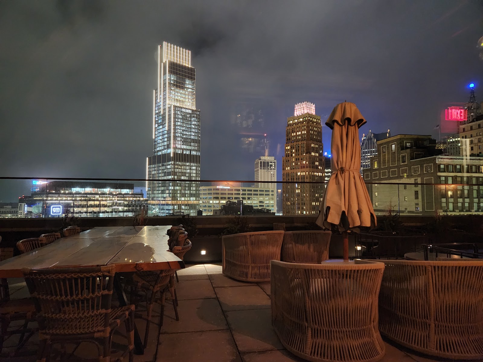 Kamper's Rooftop Bar