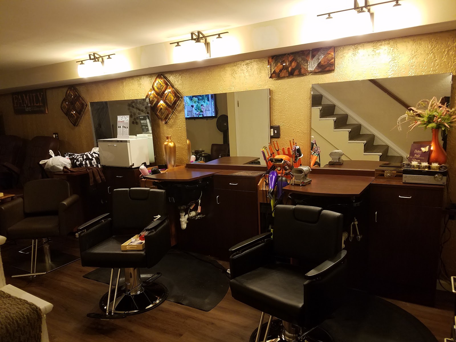 Karmel's Day Spa & Salon