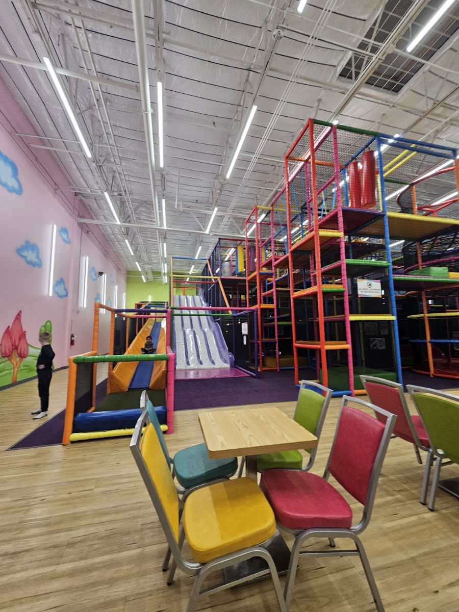 Kids Empire Aurora City Place
