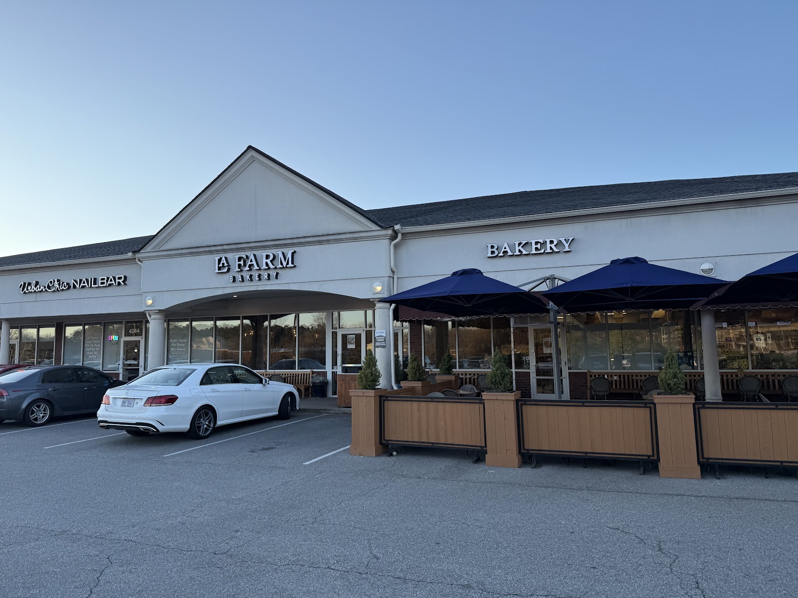 La Farm Bakery