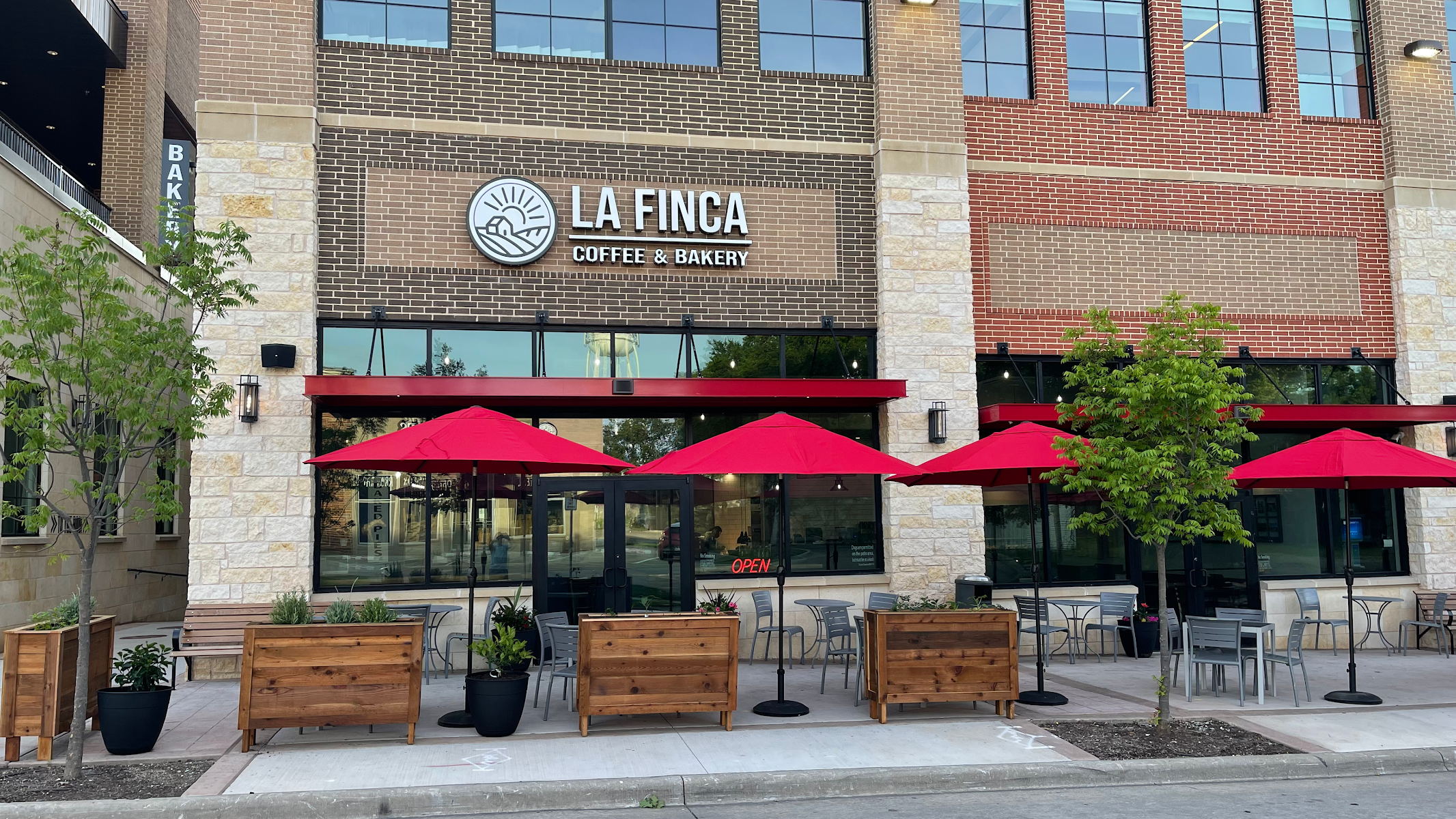 La Finca Coffee & Bakery