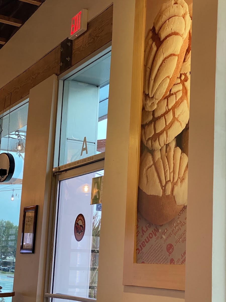 La Monarca Bakery & Cafe