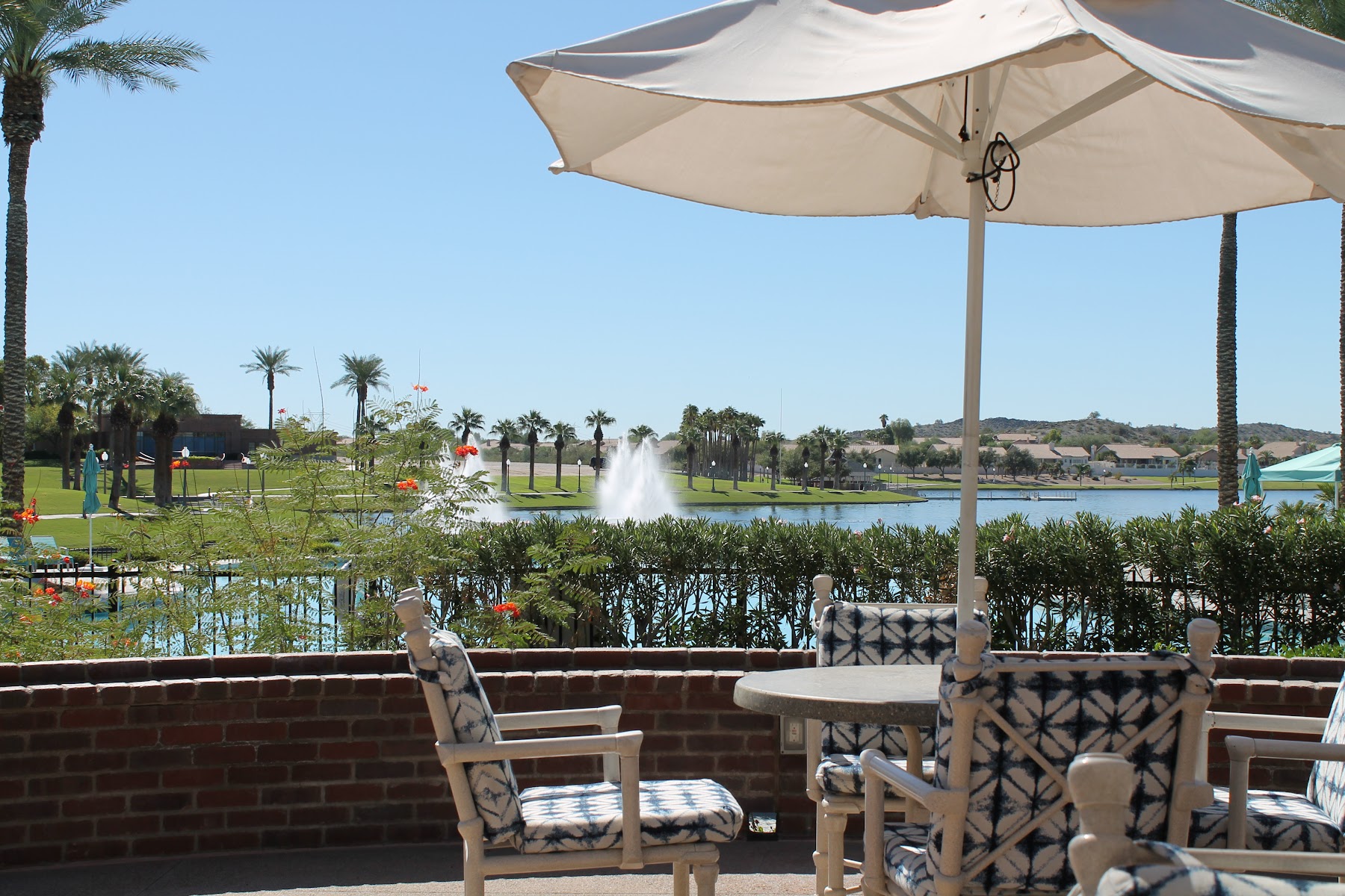 Lakeside Grill Estrella