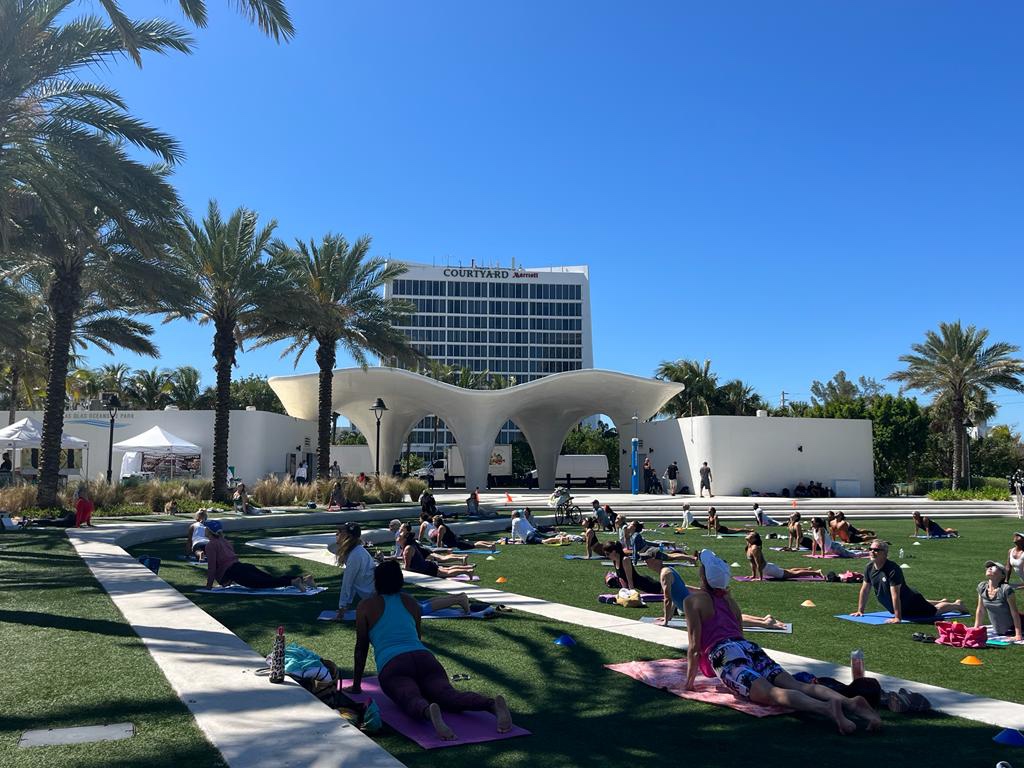 Las Olas Oceanside Park