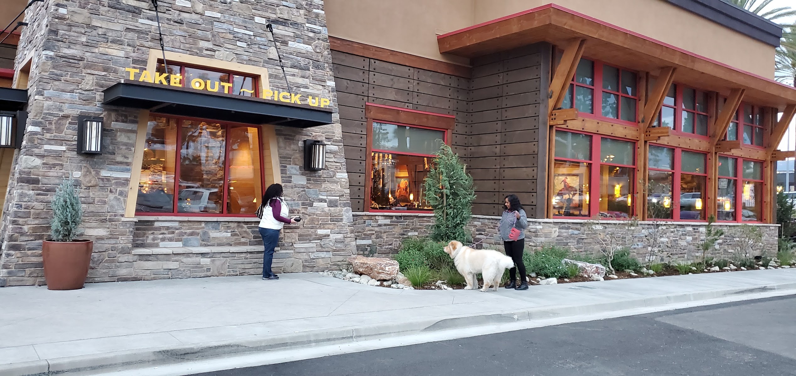 Lazy Dog Restaurant & Bar