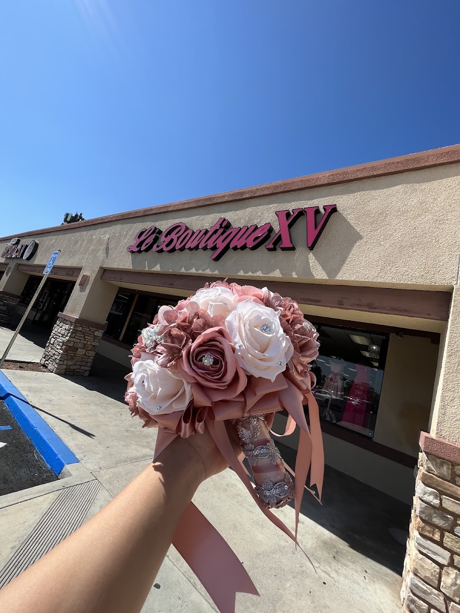 Le Boutique Quinceaneras & Bridal