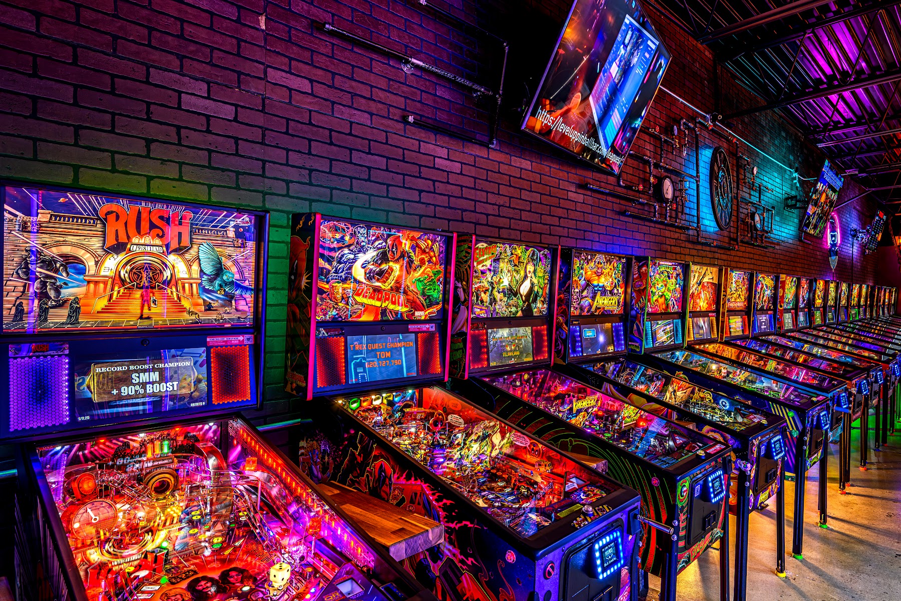 Level Up Pinball Bar