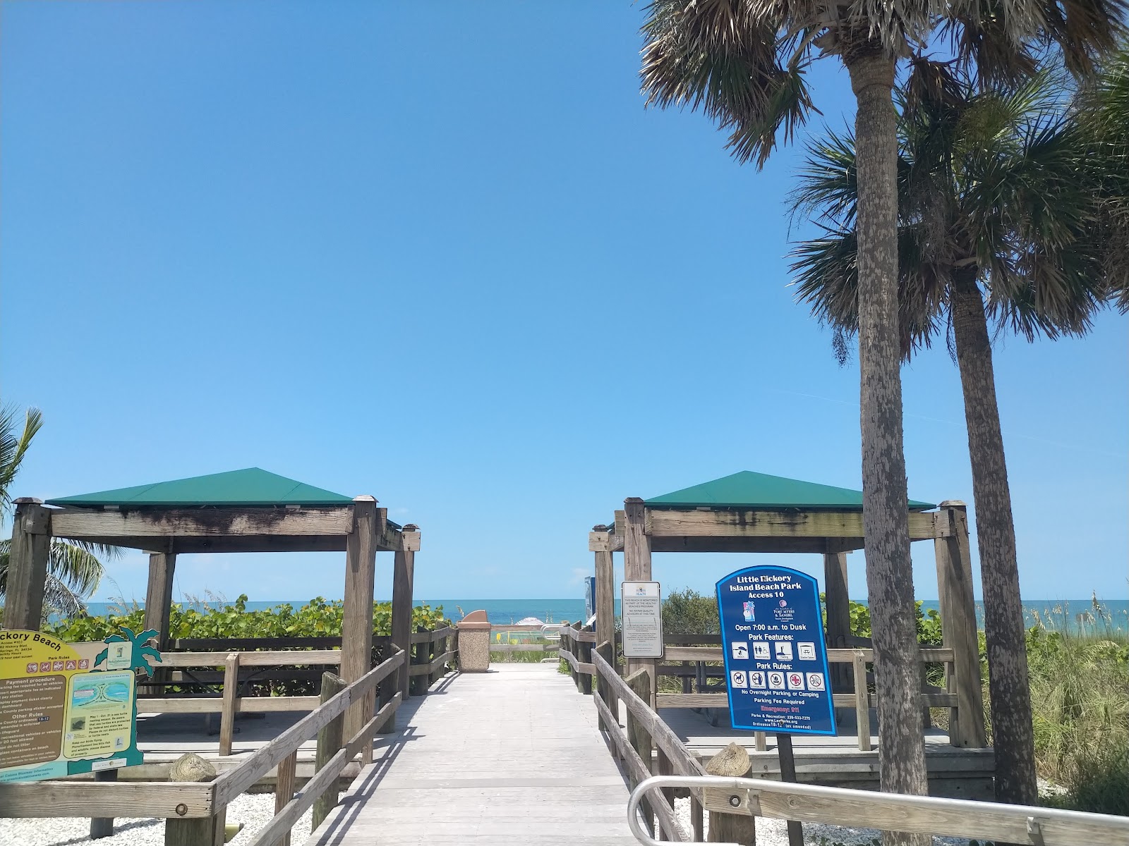 Little Hickory Beach