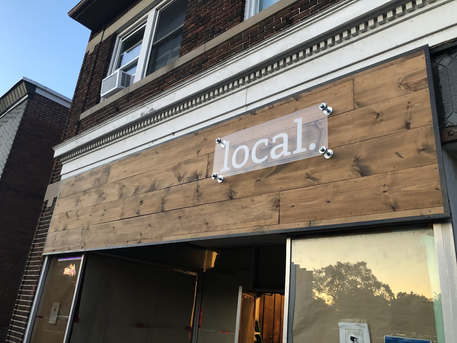 Local.