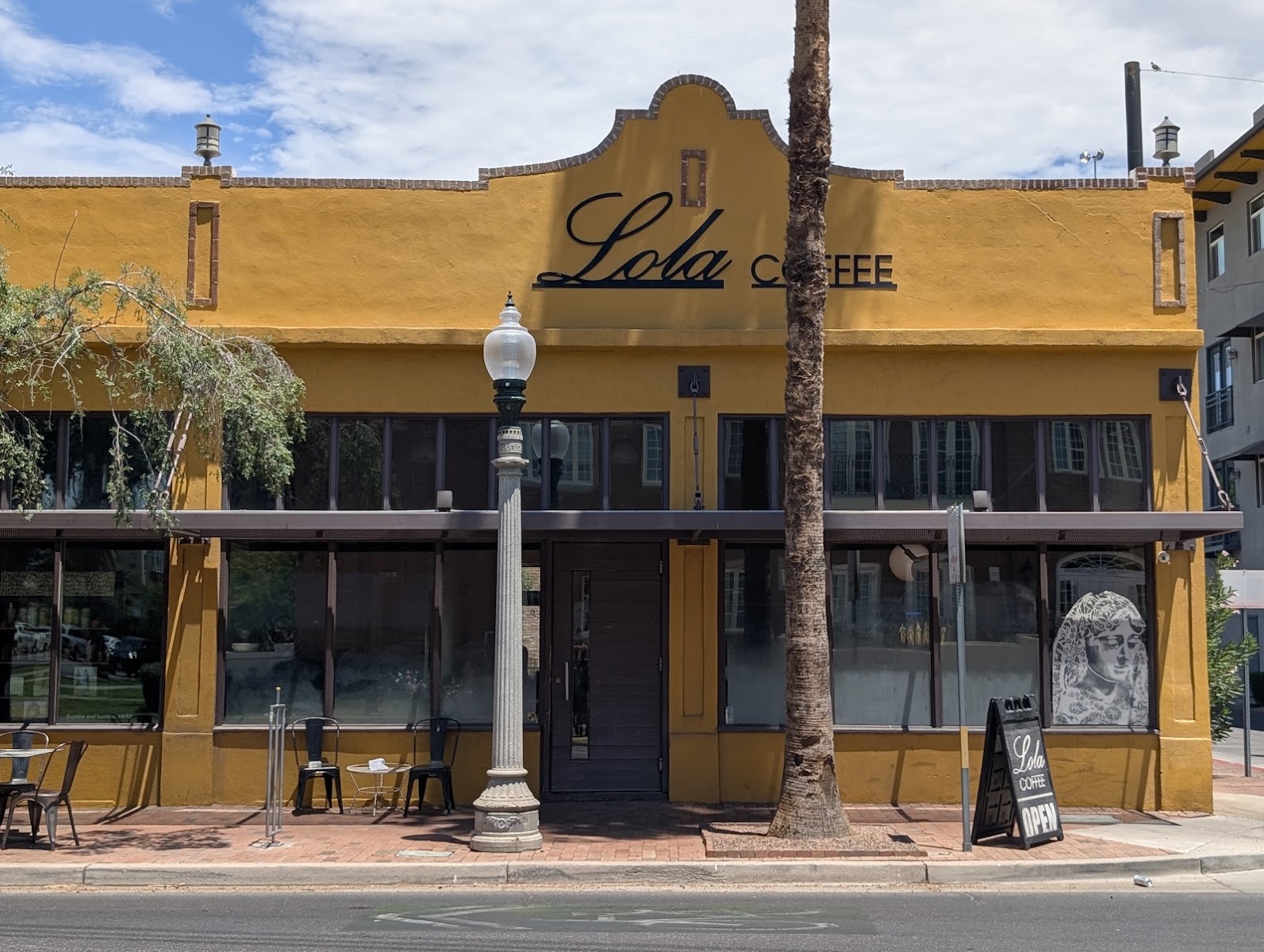 Lola Coffee