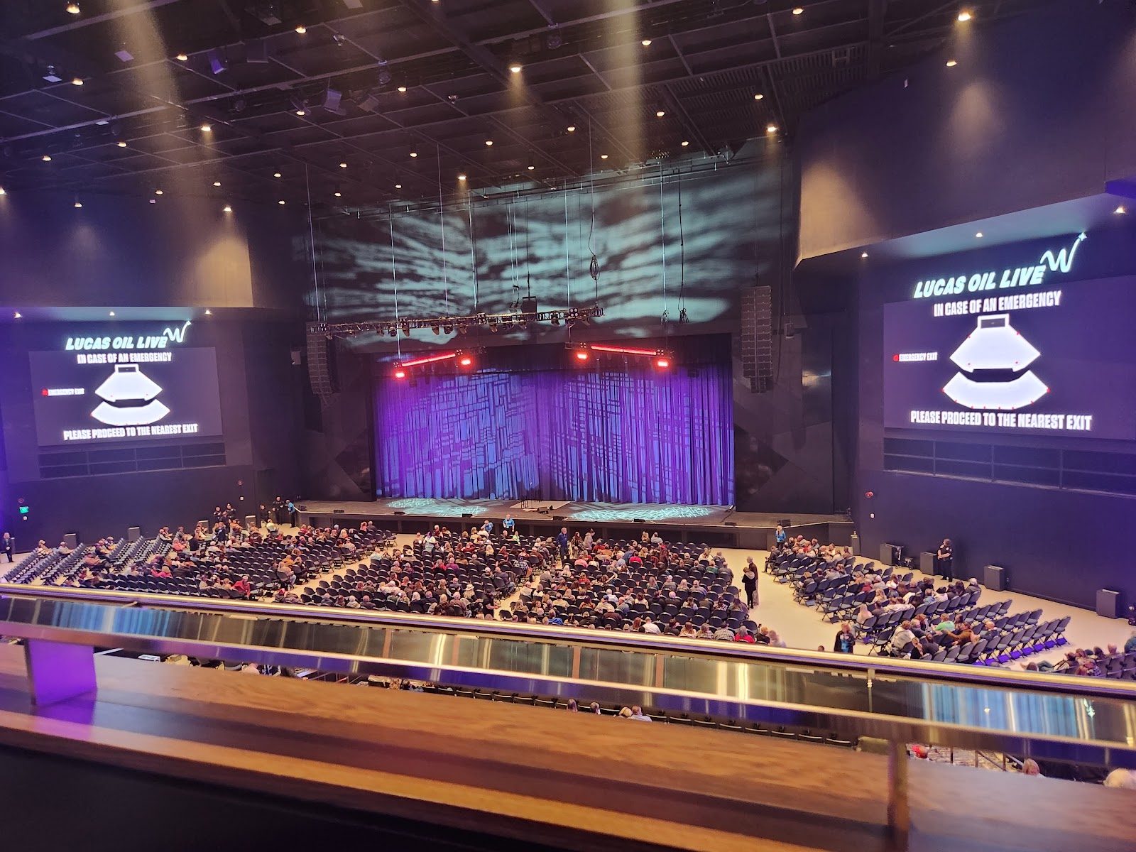 Lucas Oil Live | Entertainment Venue