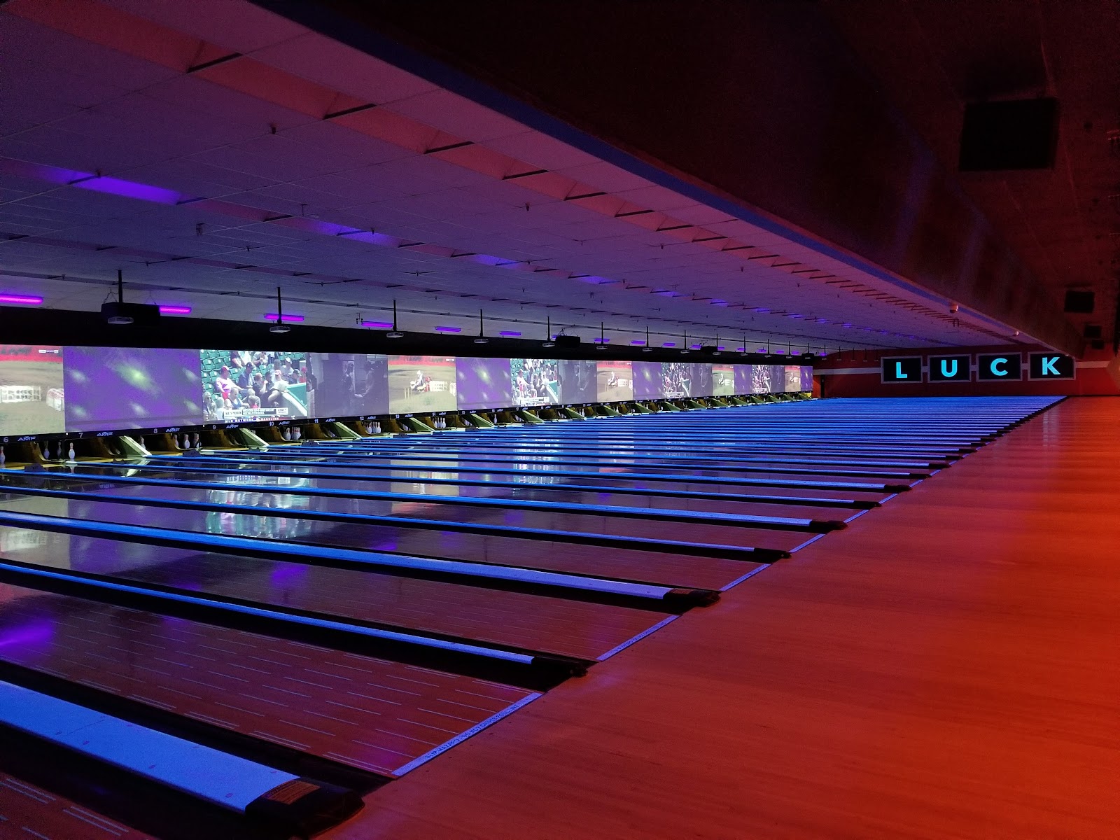 Lucky Strike Visalia