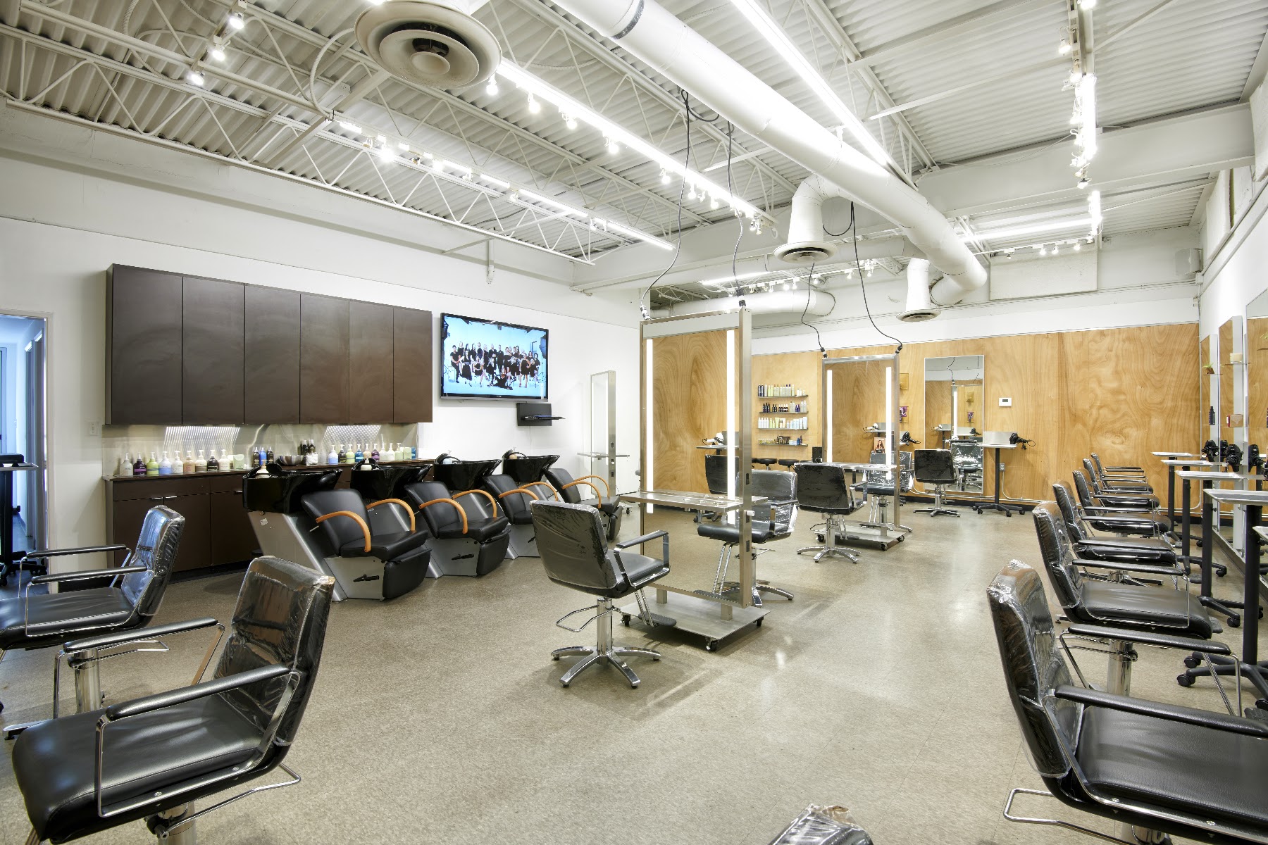 Lux Aveda Salon Spa