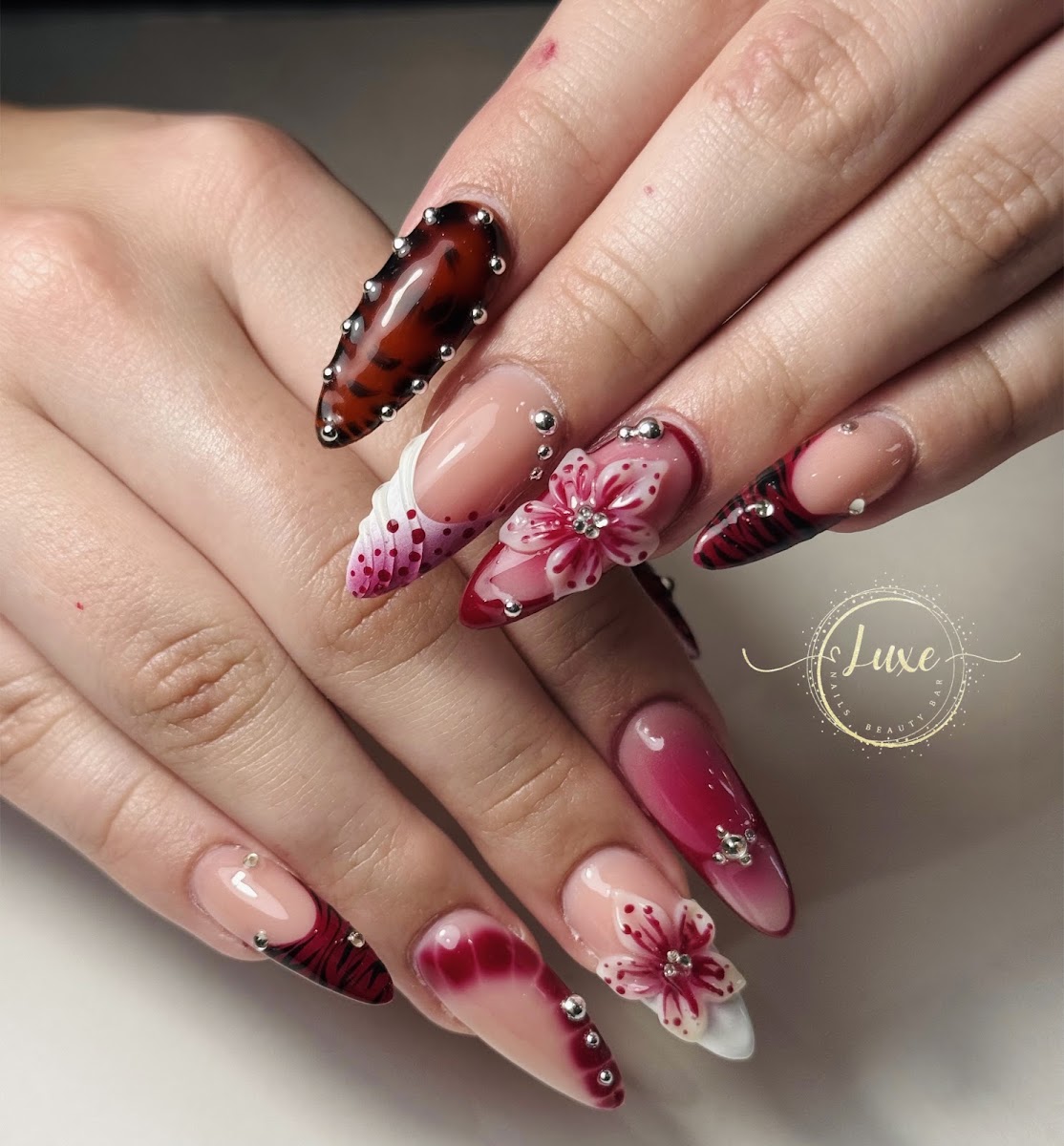 LUXE Nails & Beauty Bar