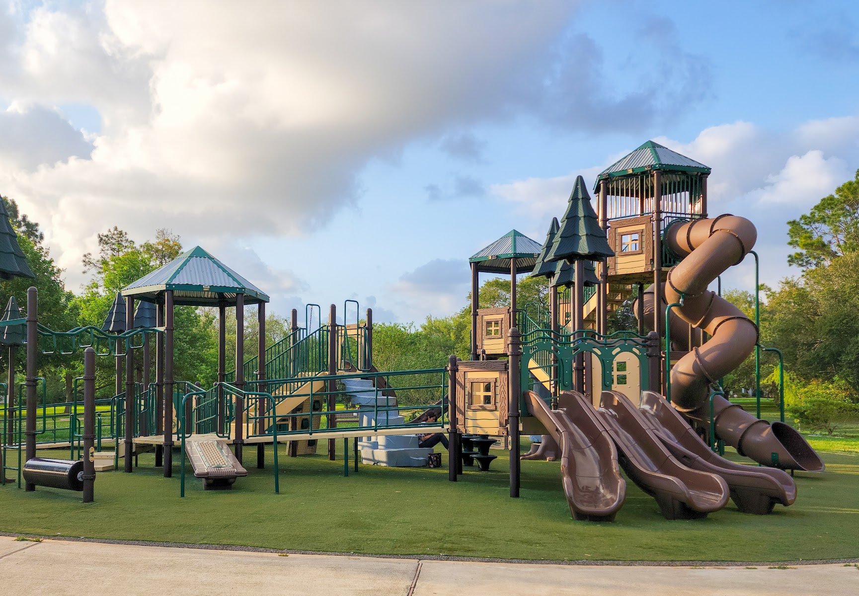 MacNaughton Park