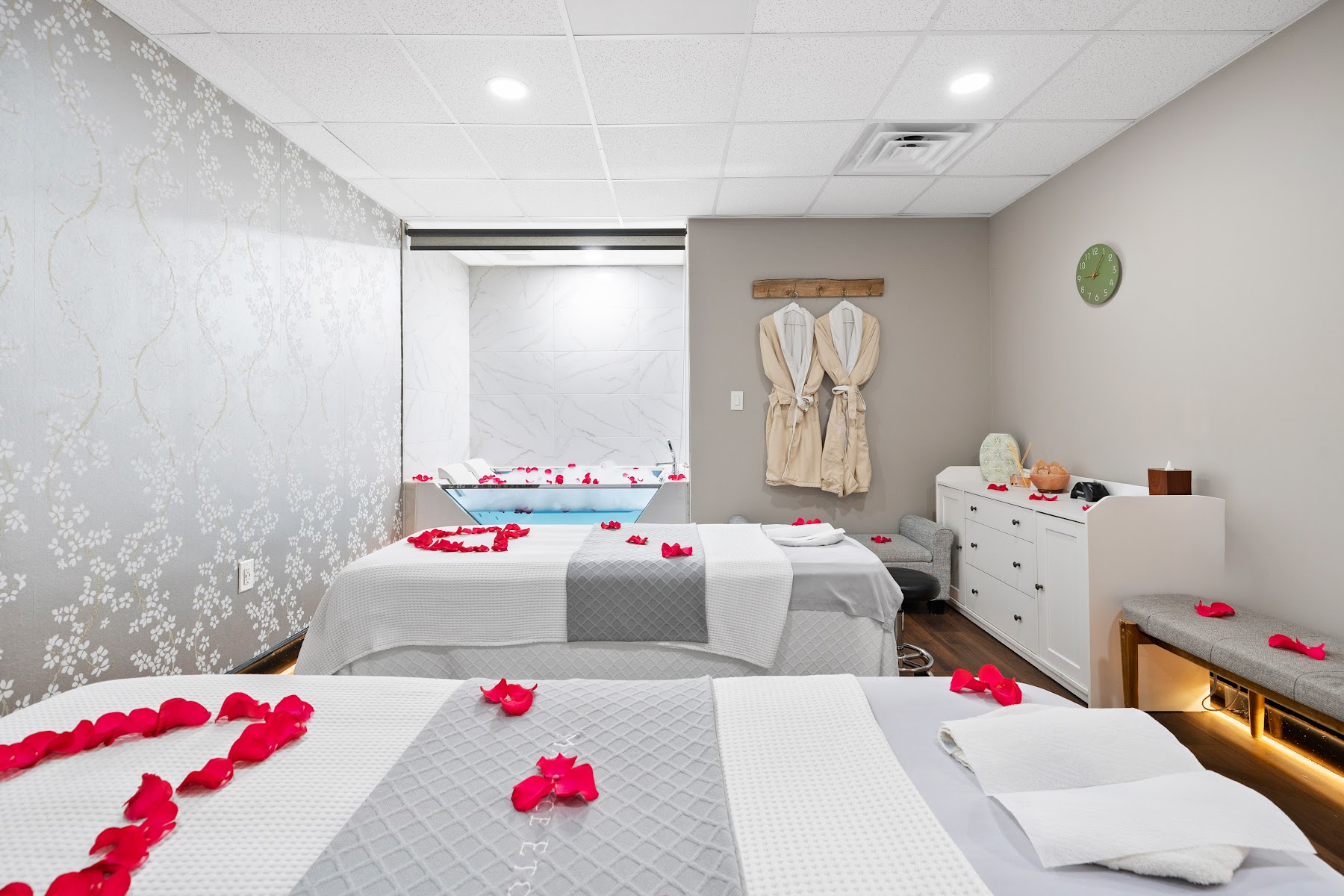 Massage Etoile Howell Mill Road