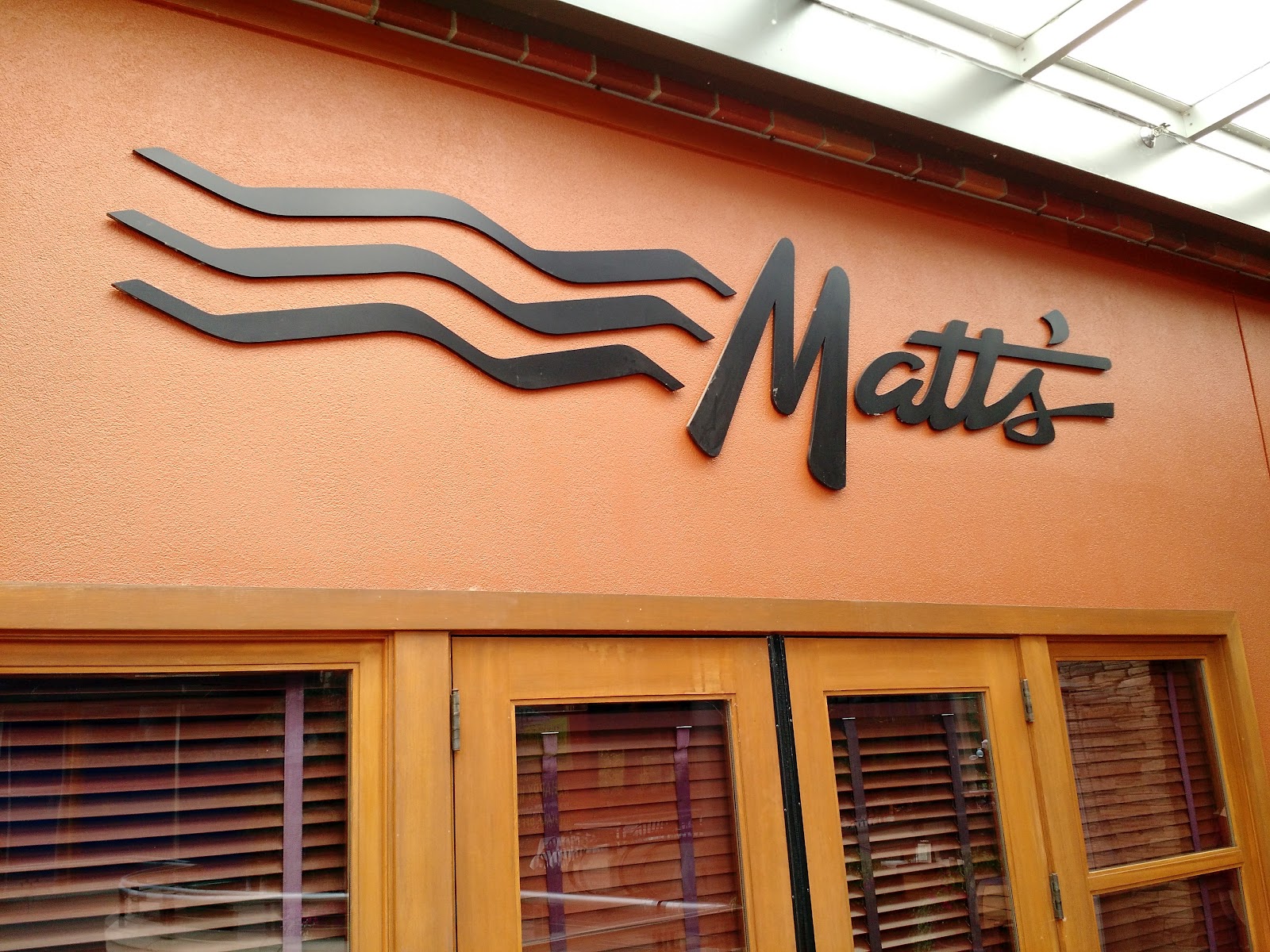 Matts' Rotisserie & Oyster Lounge
