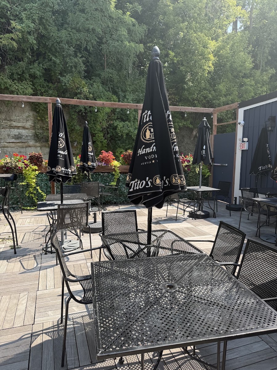 Max's Social House