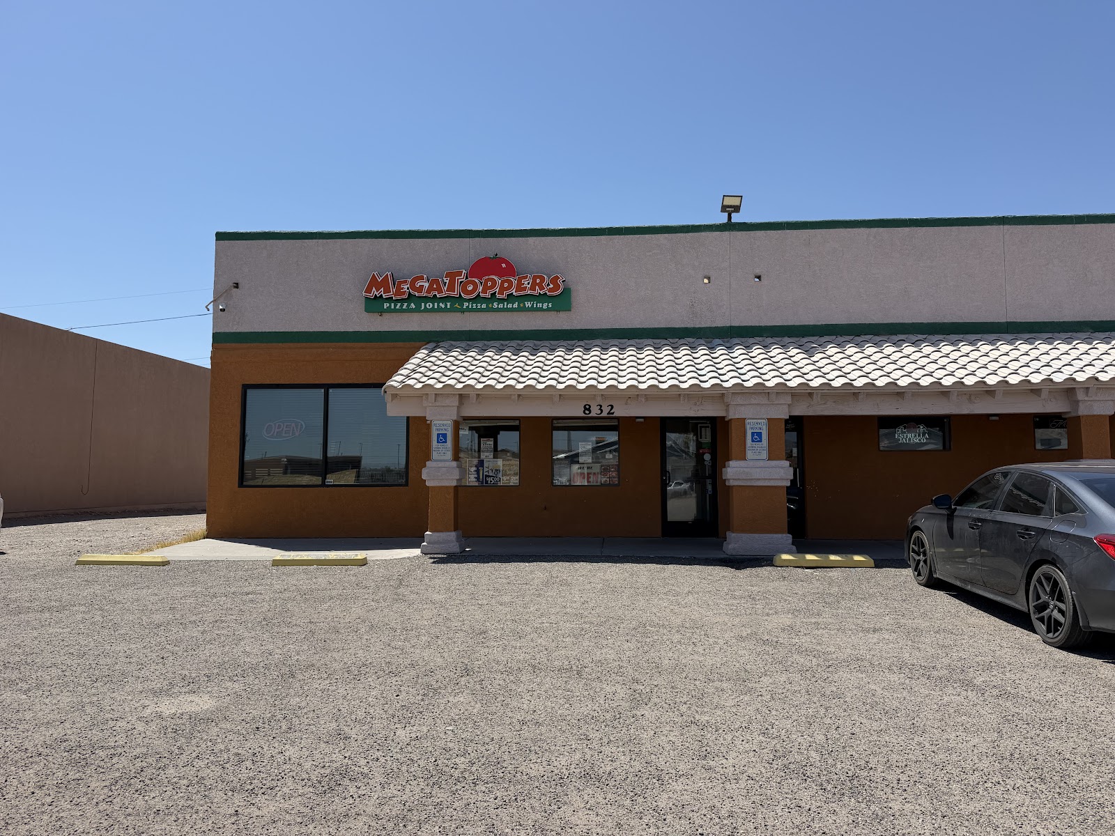 Megatoppers Pizza Joint