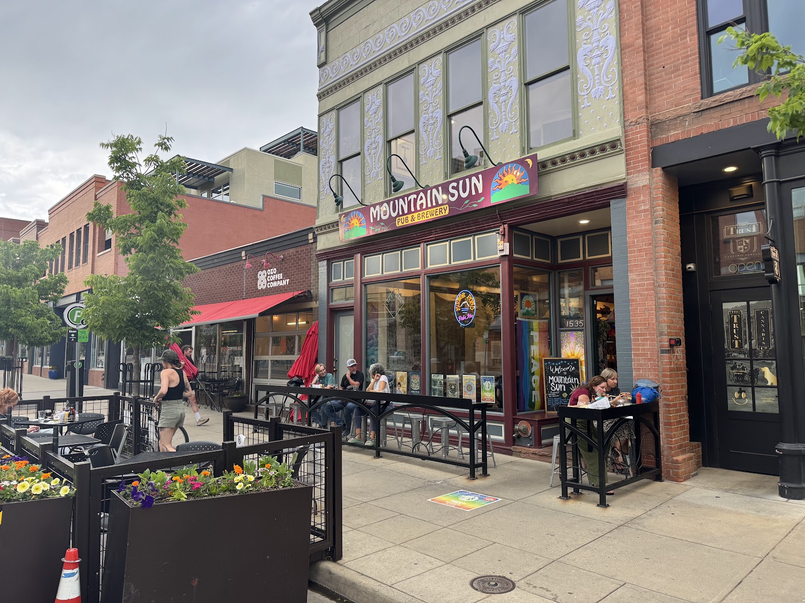 Mountain Sun Pub & Brewery