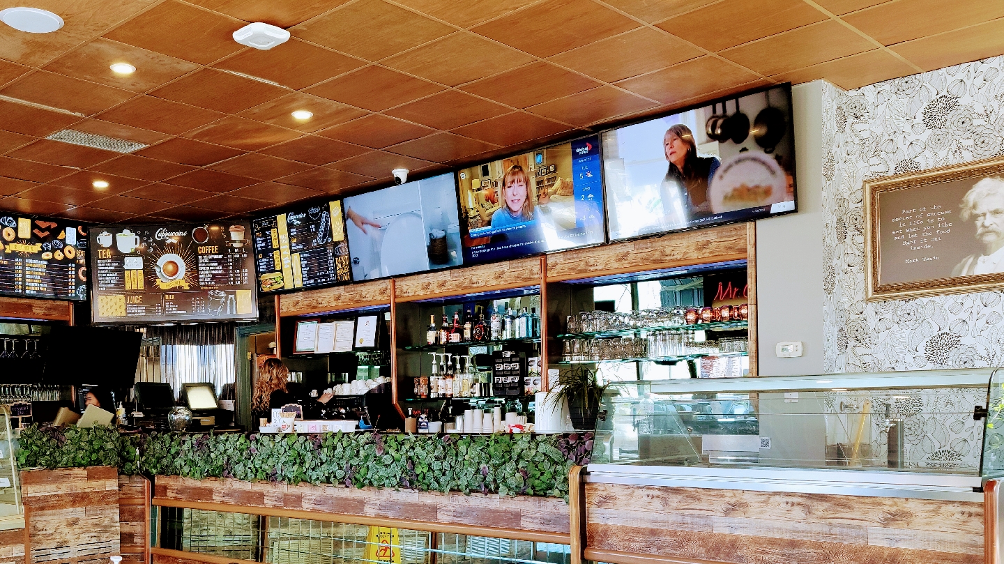 Mr. Cappuccino Ice Cream, Coffee Bar and Bistro: University District