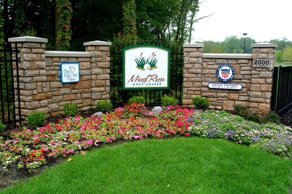 Mud Run Golf Course & Driving Range