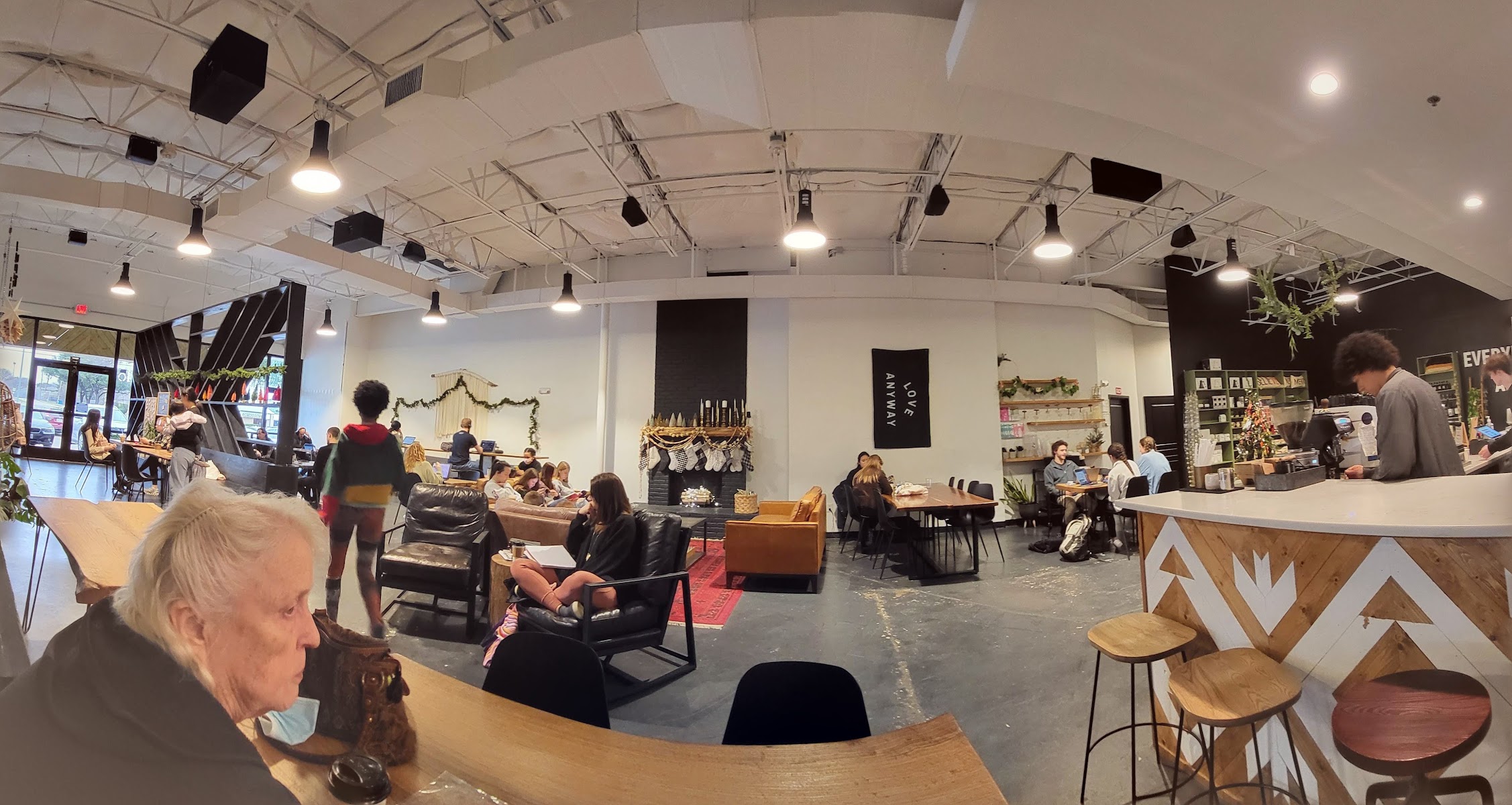 Mudleaf Coffee