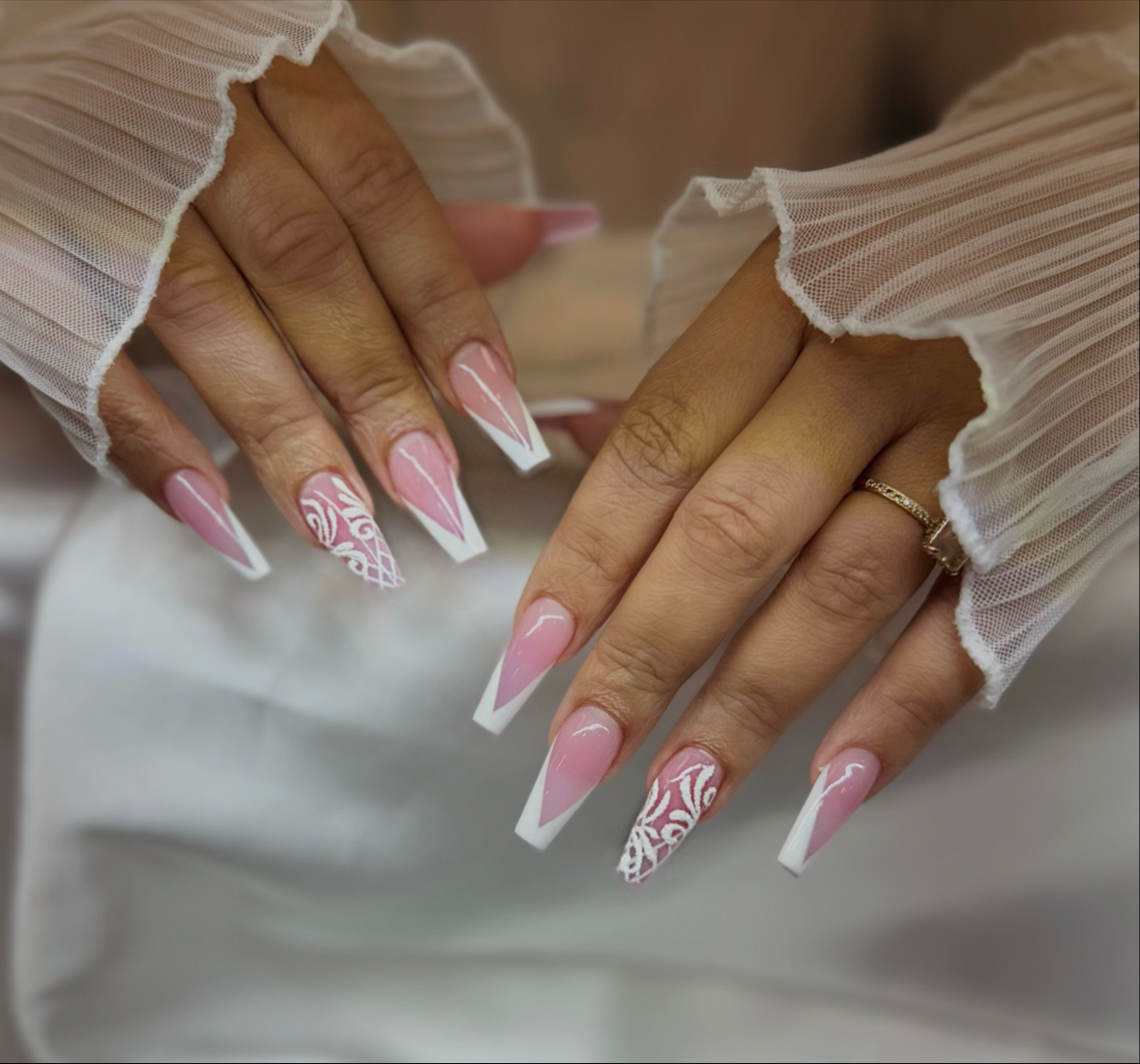 Nail Bar & Spa Of Saint Cloud