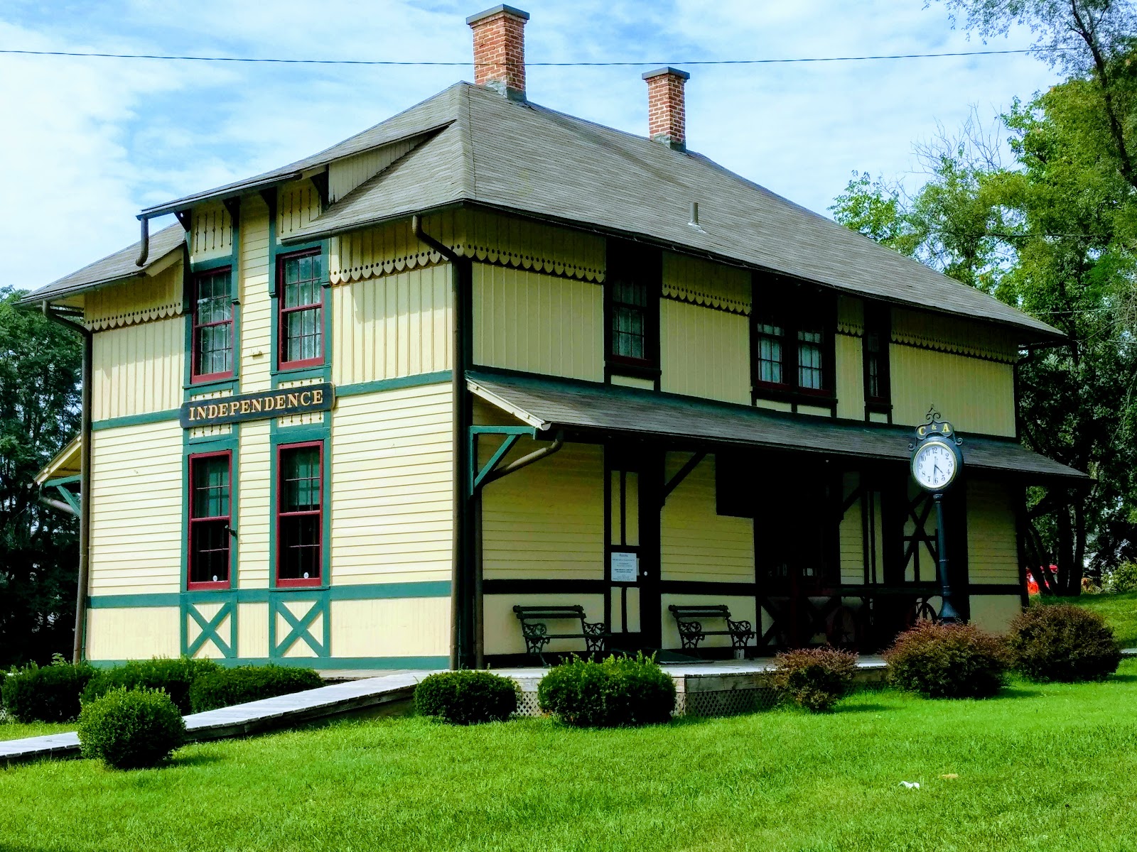 National Frontier Trails Museum