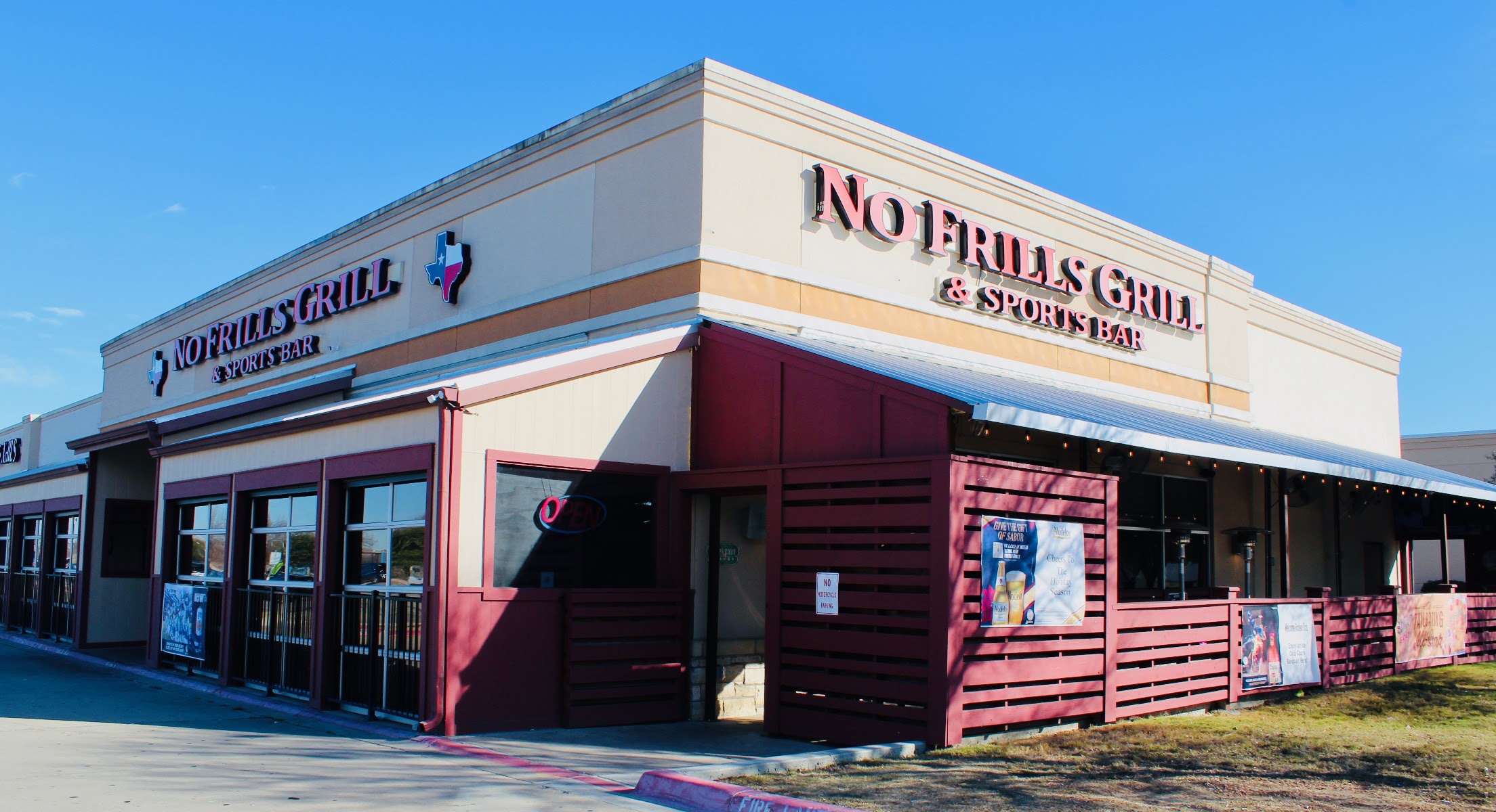 No Frills Grill & Sports Bar - Burleson