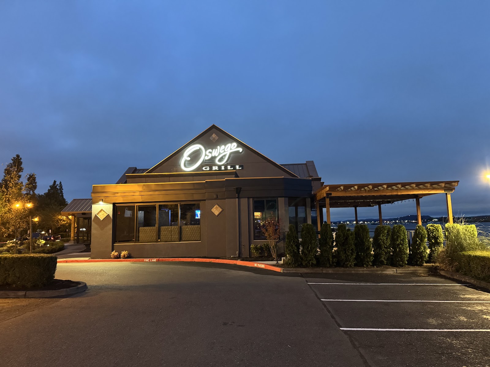 Oswego Grill at Columbia Shores