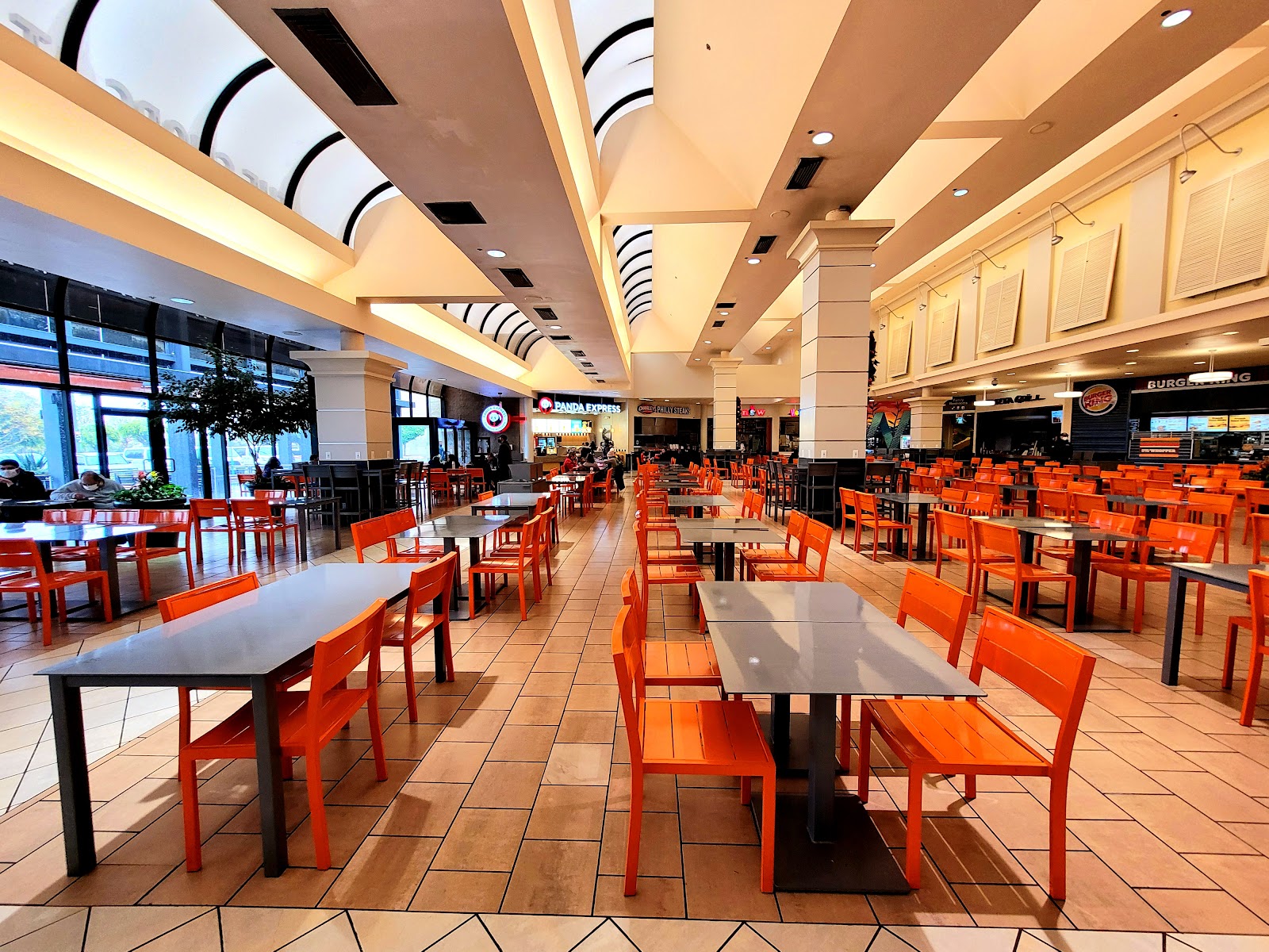 Patio Cafes at Mershops Montebello Mall