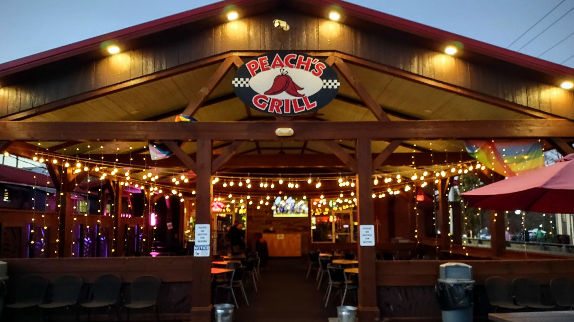 Peach's Grill