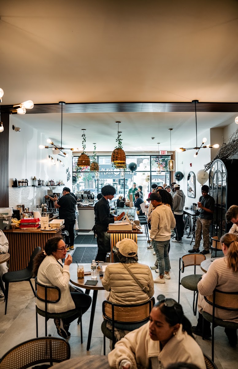 Perla Coffee Co & Eatery